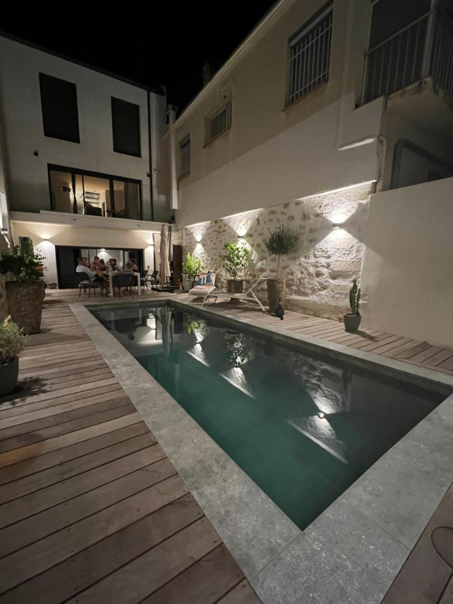 Chambre Dans Maison De Ville Avec Piscine Et Garage En Centre Ville Montpellier Exterior foto